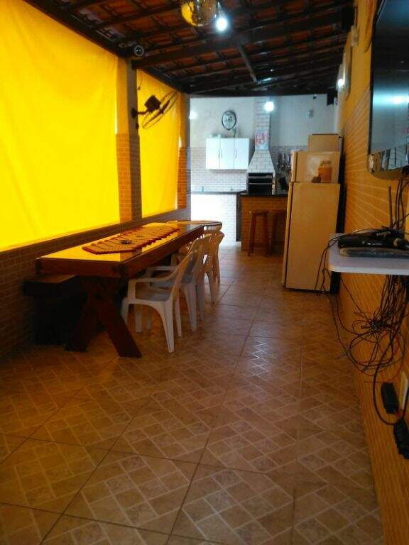 Casa à venda no Caruara: 