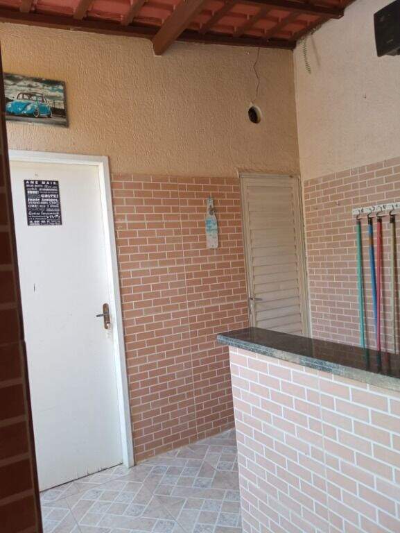 Casa à venda no Caruara: 