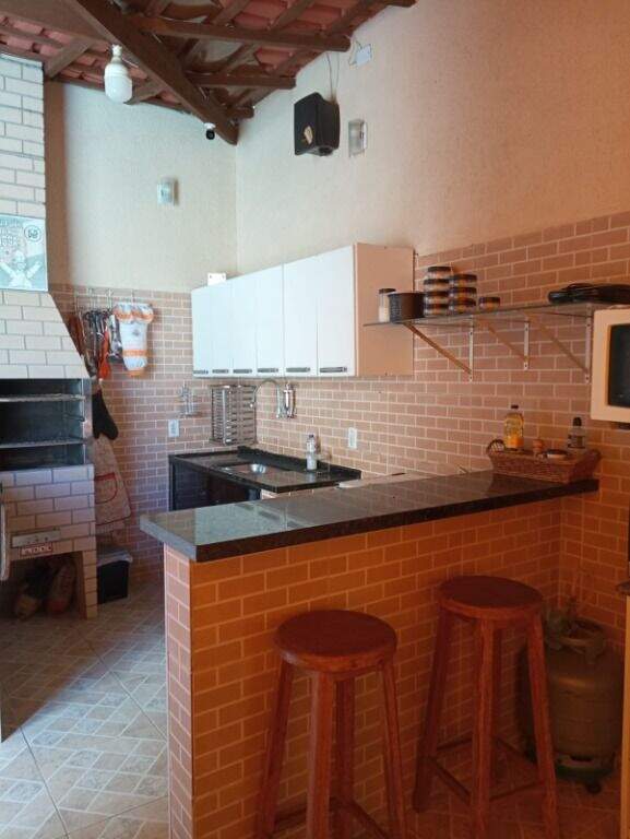 Casa à venda no Caruara: 