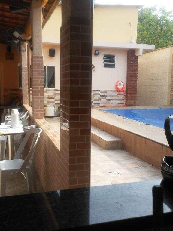 Casa à venda no Caruara: 