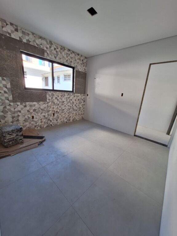 Casa à venda no Ponta da Praia: 