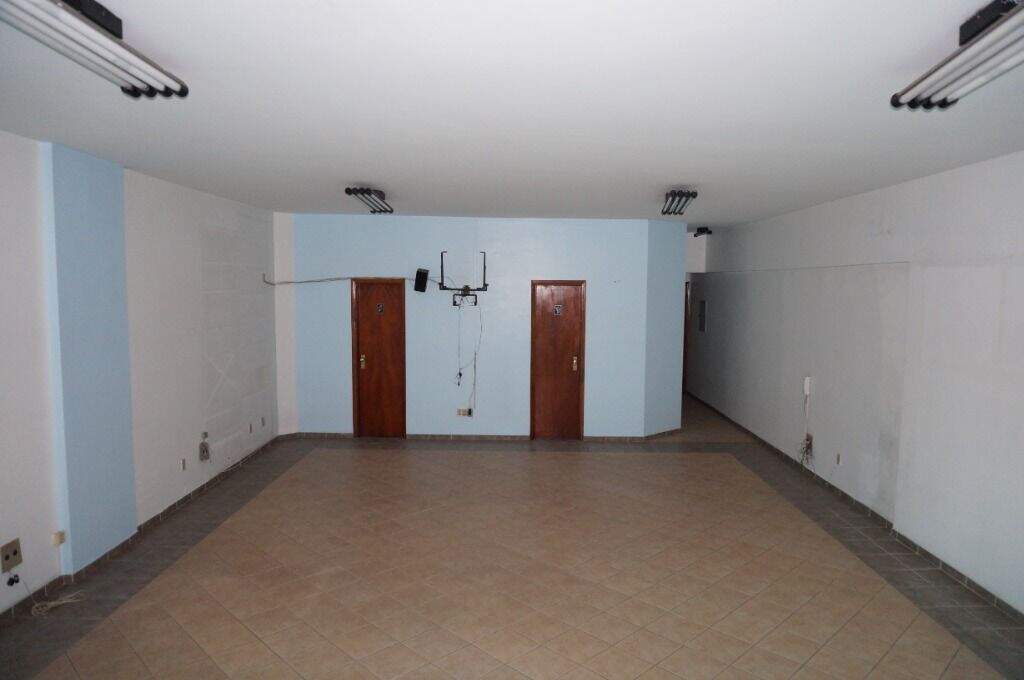 Conjunto à venda no Centro: 