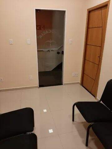 Conjunto à venda no Centro: 