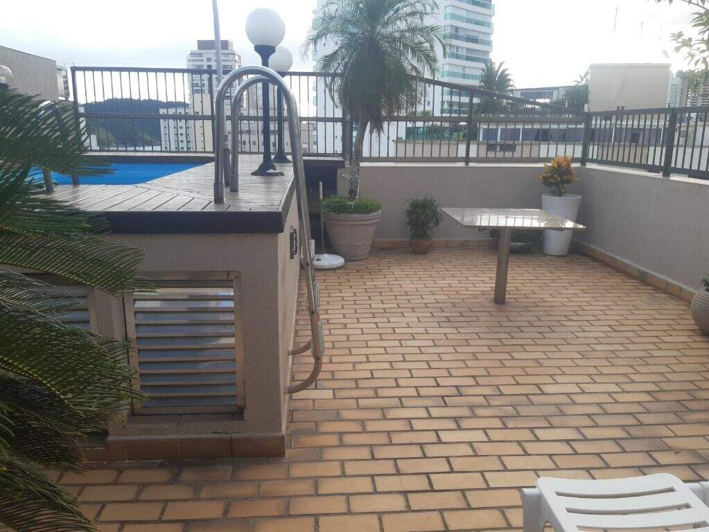 Cobertura à venda no Ponta da Praia: 
