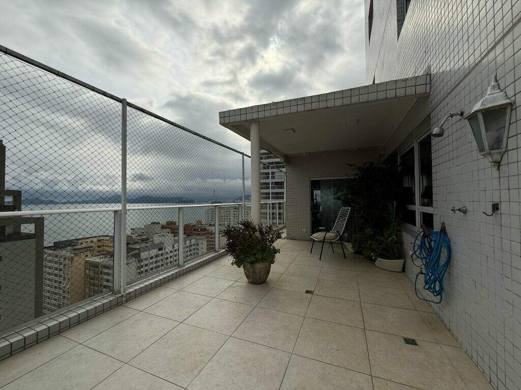 Apartamento Garden à venda no Embaré: 