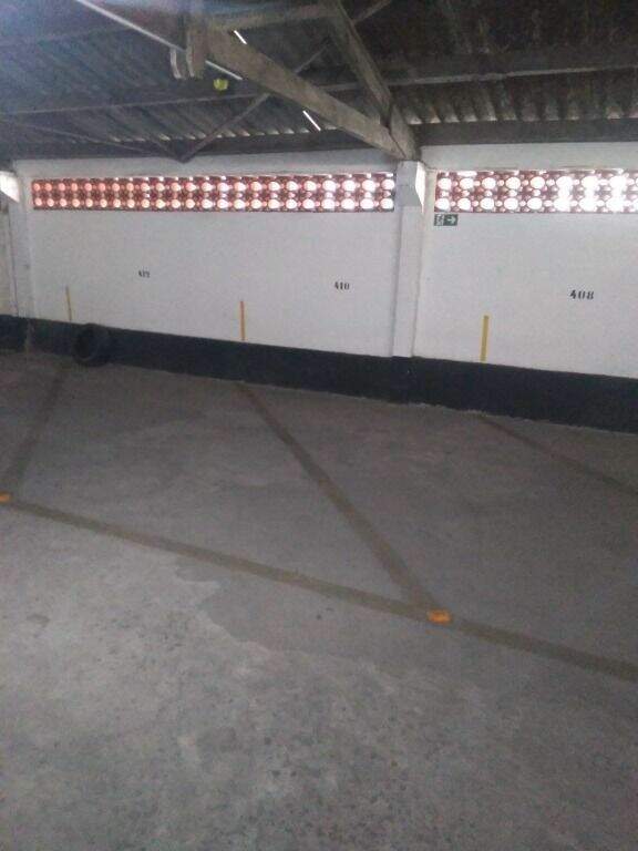 Box/Garagem à venda no Embaré: 