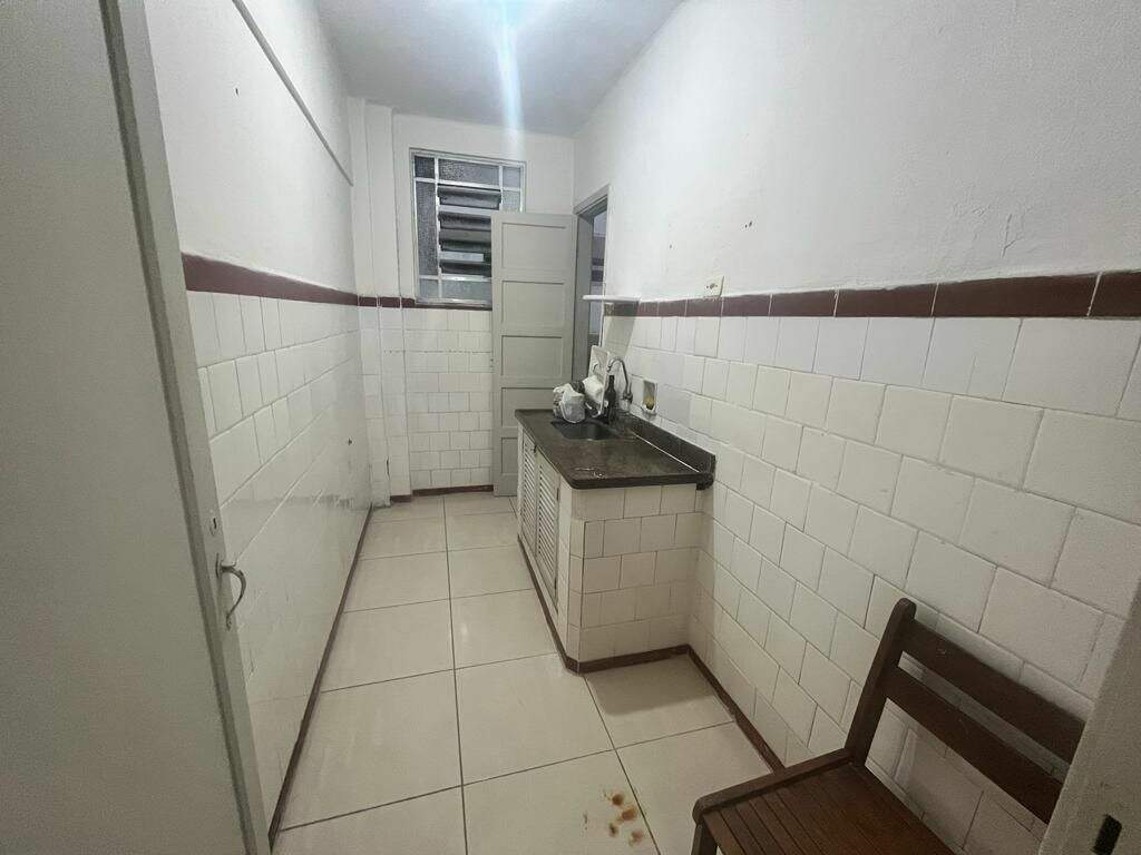 Kitnet à venda no Pompéia: 