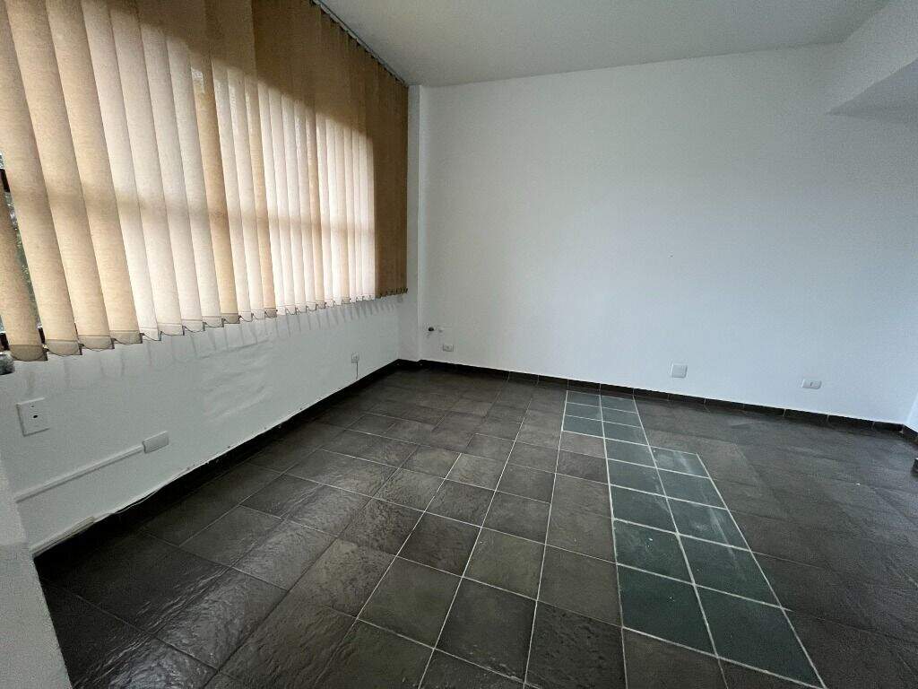 Sala à venda no Boqueirão: 