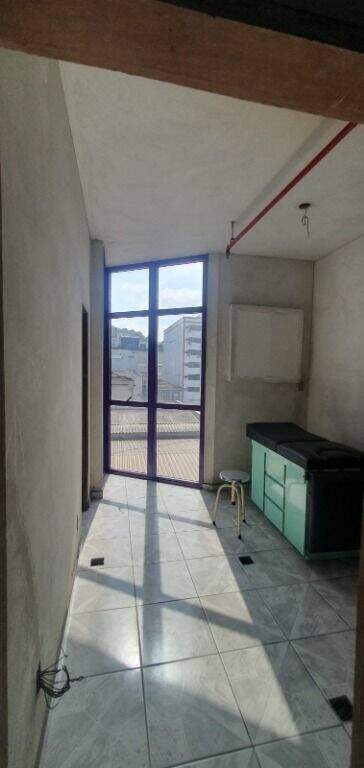 Sala à venda no Vila Matias: 
