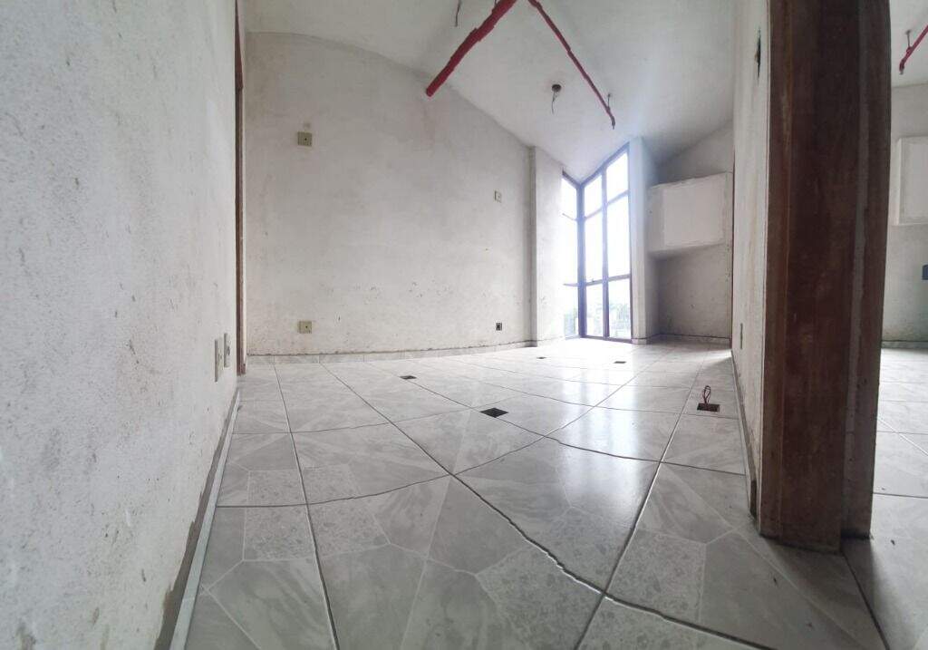 Sala à venda no Vila Matias: 