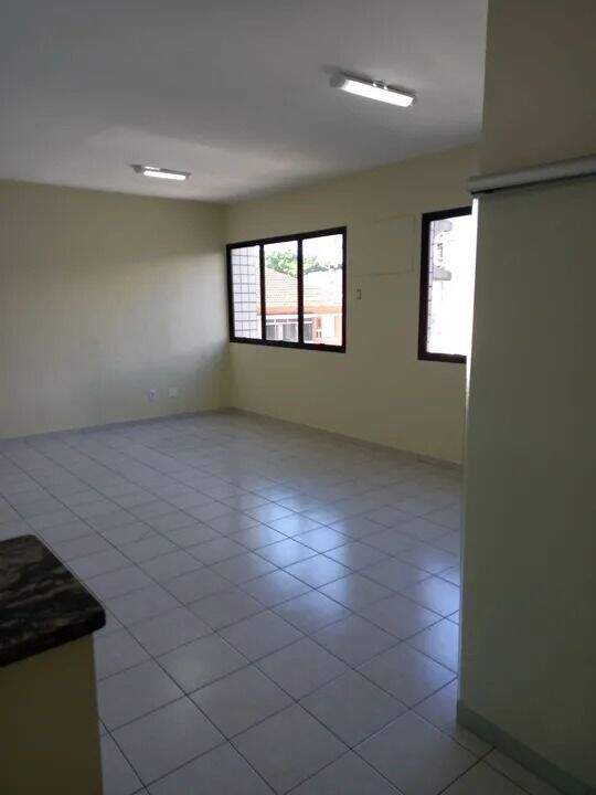 Sala à venda no Vila Matias: 