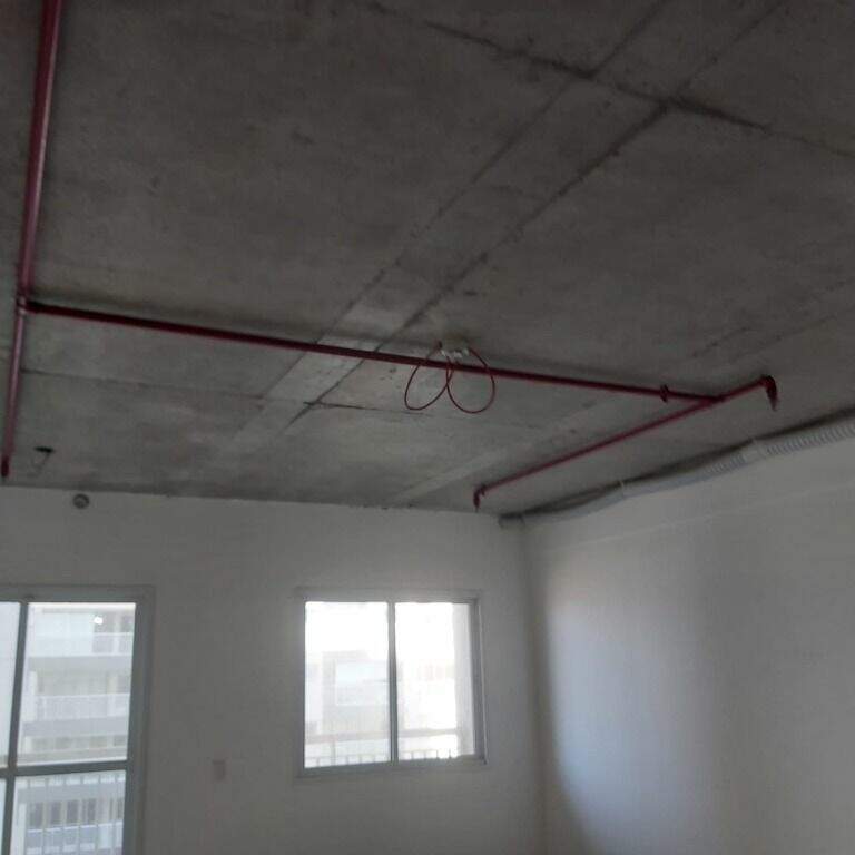 Sala à venda no Vila Matias: 