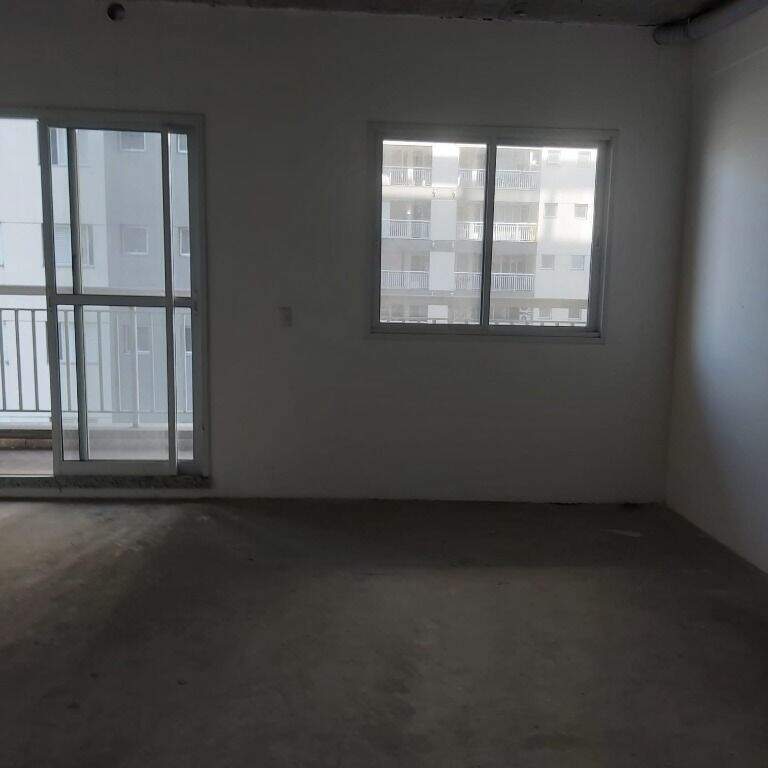 Sala à venda no Vila Matias: 