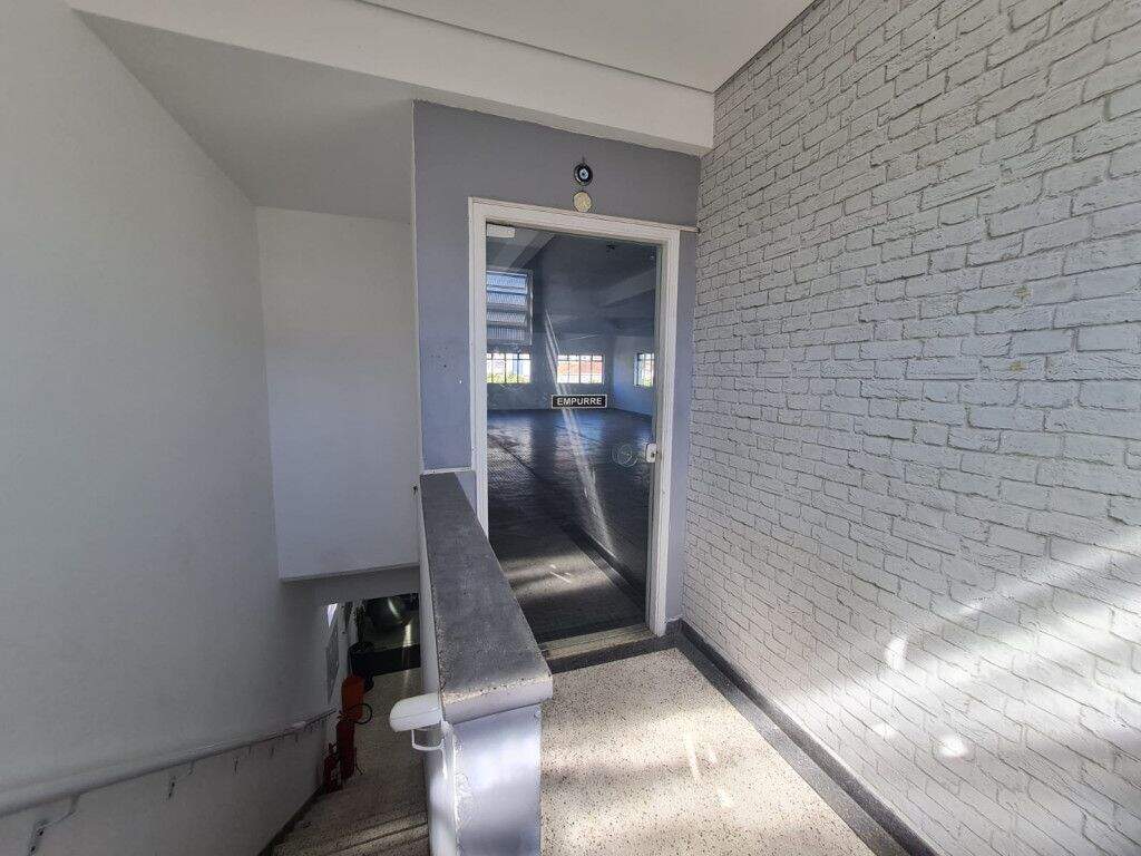 Sala à venda no Boqueirão: 