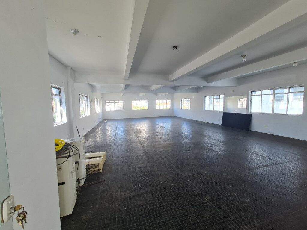 Sala à venda no Boqueirão: 