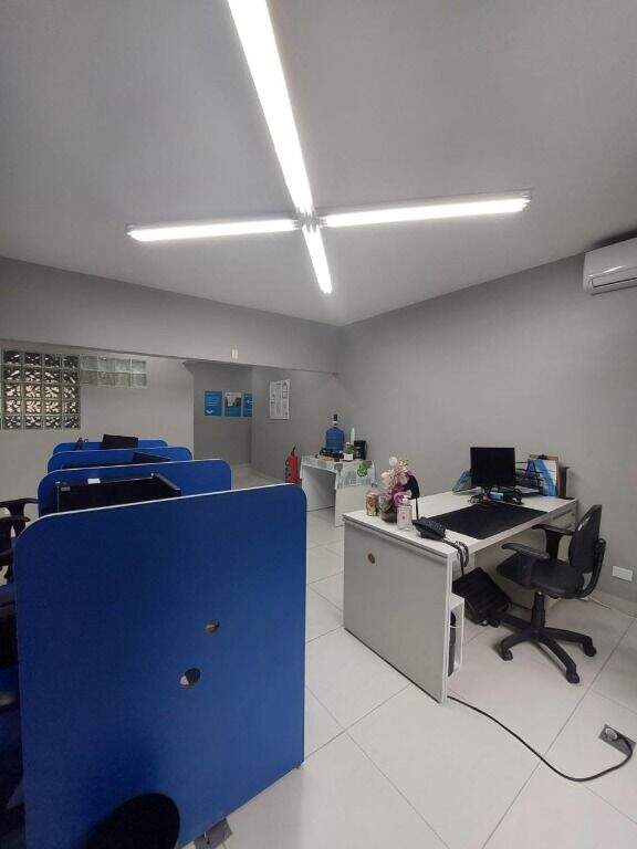 Sala à venda no Centro: 