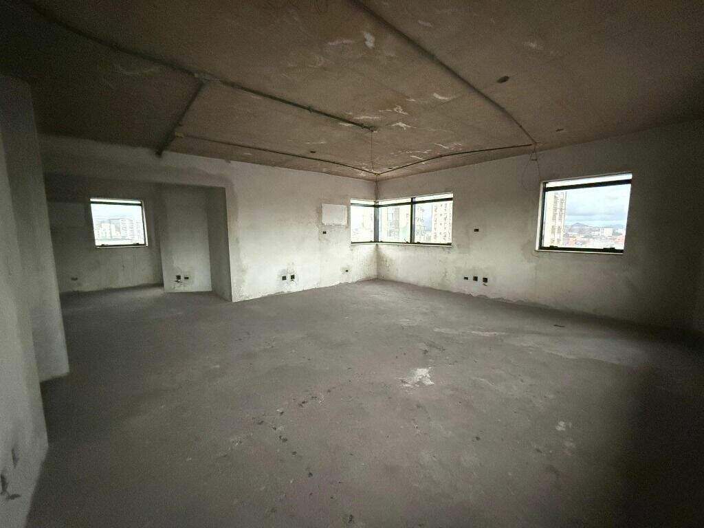 Sala à venda no Boqueirão: 