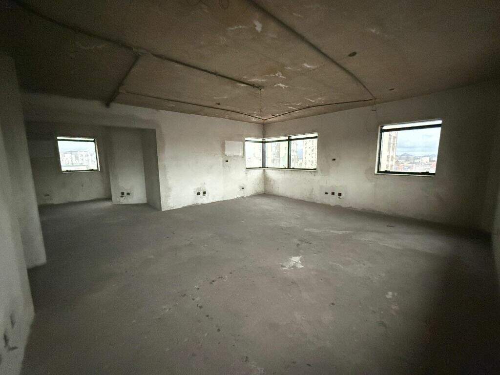 Sala à venda no Boqueirão: 