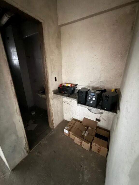 Sala à venda no Boqueirão: 