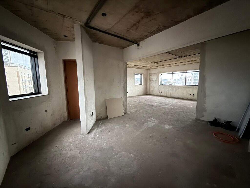 Sala à venda no Boqueirão: 