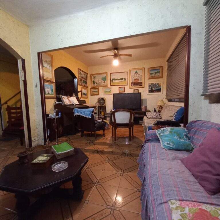 Sobrado à venda no Encruzilhada: 