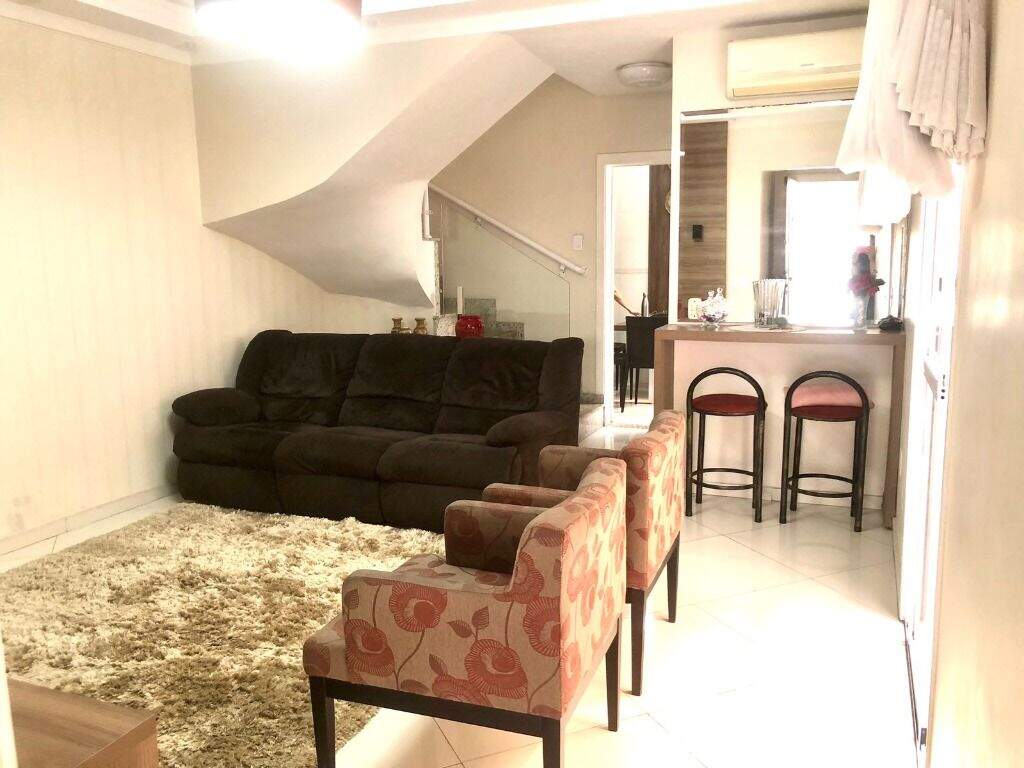 Sobrado à venda no Marapé: 