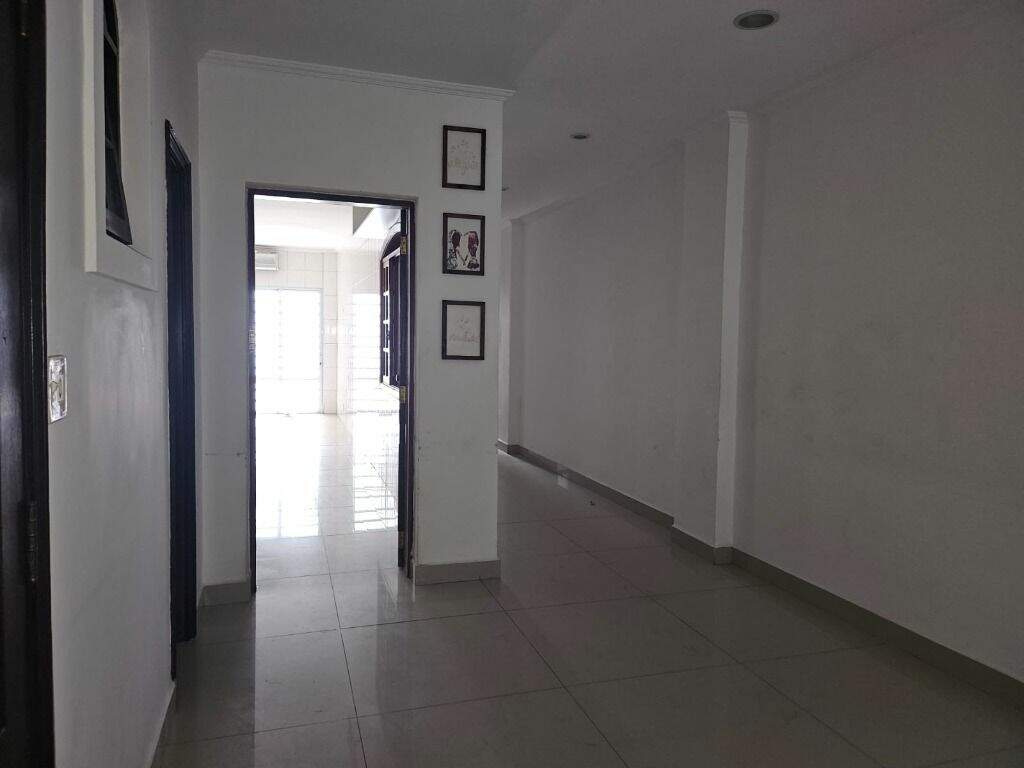Sobrado à venda no Embaré: 