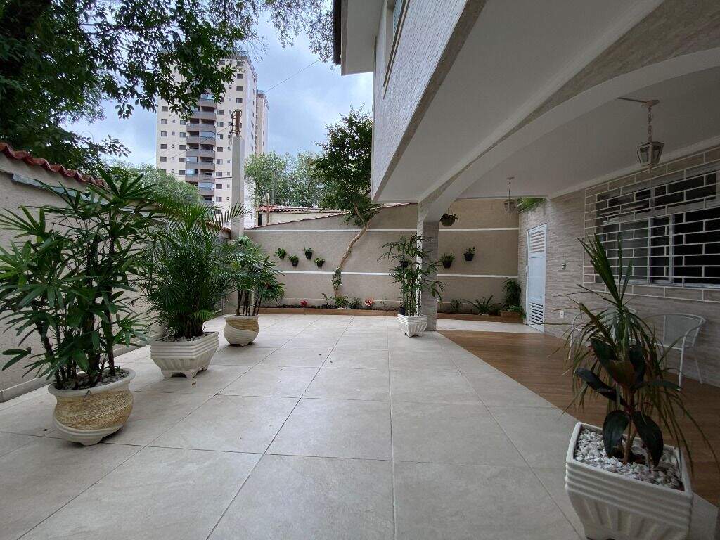 Sobrado à venda no Aparecida: 