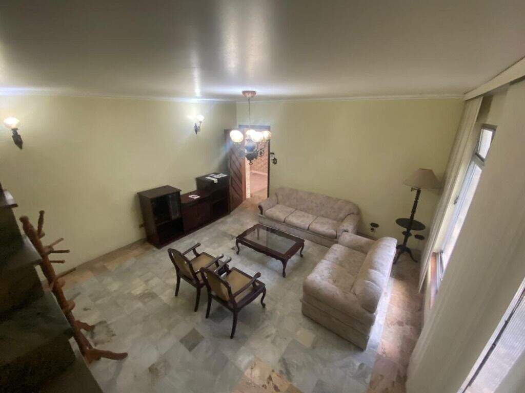 Sobrado à venda no Aparecida: 