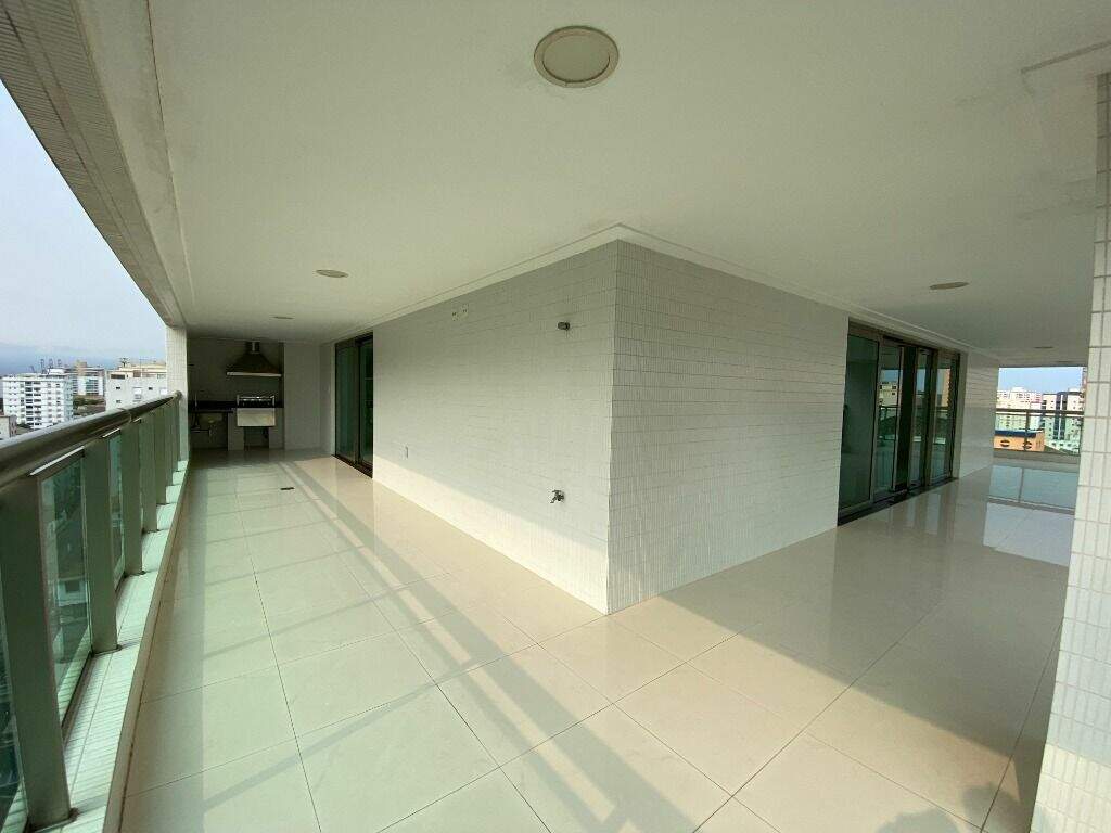 Apartamento à venda no Ponta da Praia: 