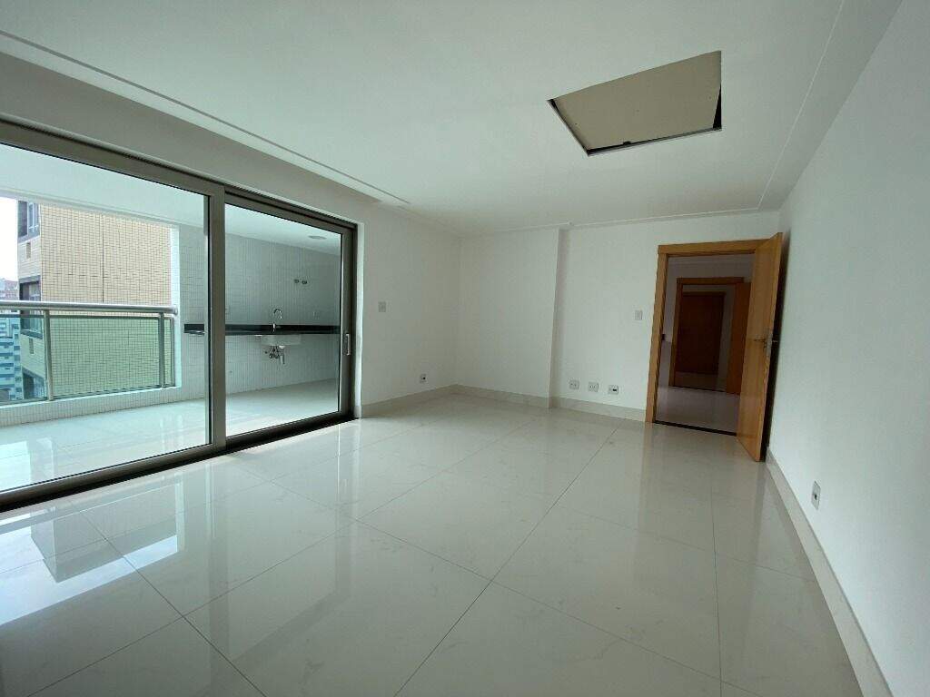 Apartamento à venda no Ponta da Praia: 