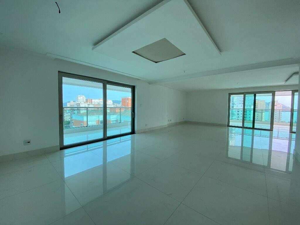 Apartamento à venda no Ponta da Praia: 