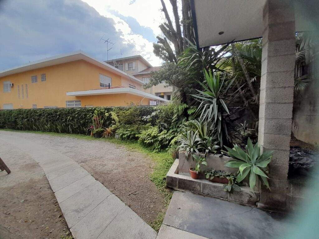 Terreno à venda no Embaré: 