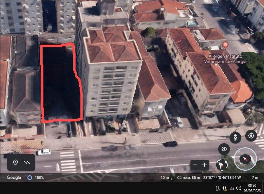 Terreno à venda no Macuco: 