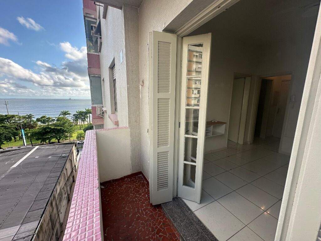 Apartamento à venda no Embaré: 