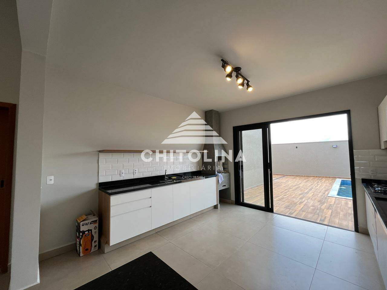 Casa em condomínio à venda no Golden Ville: 