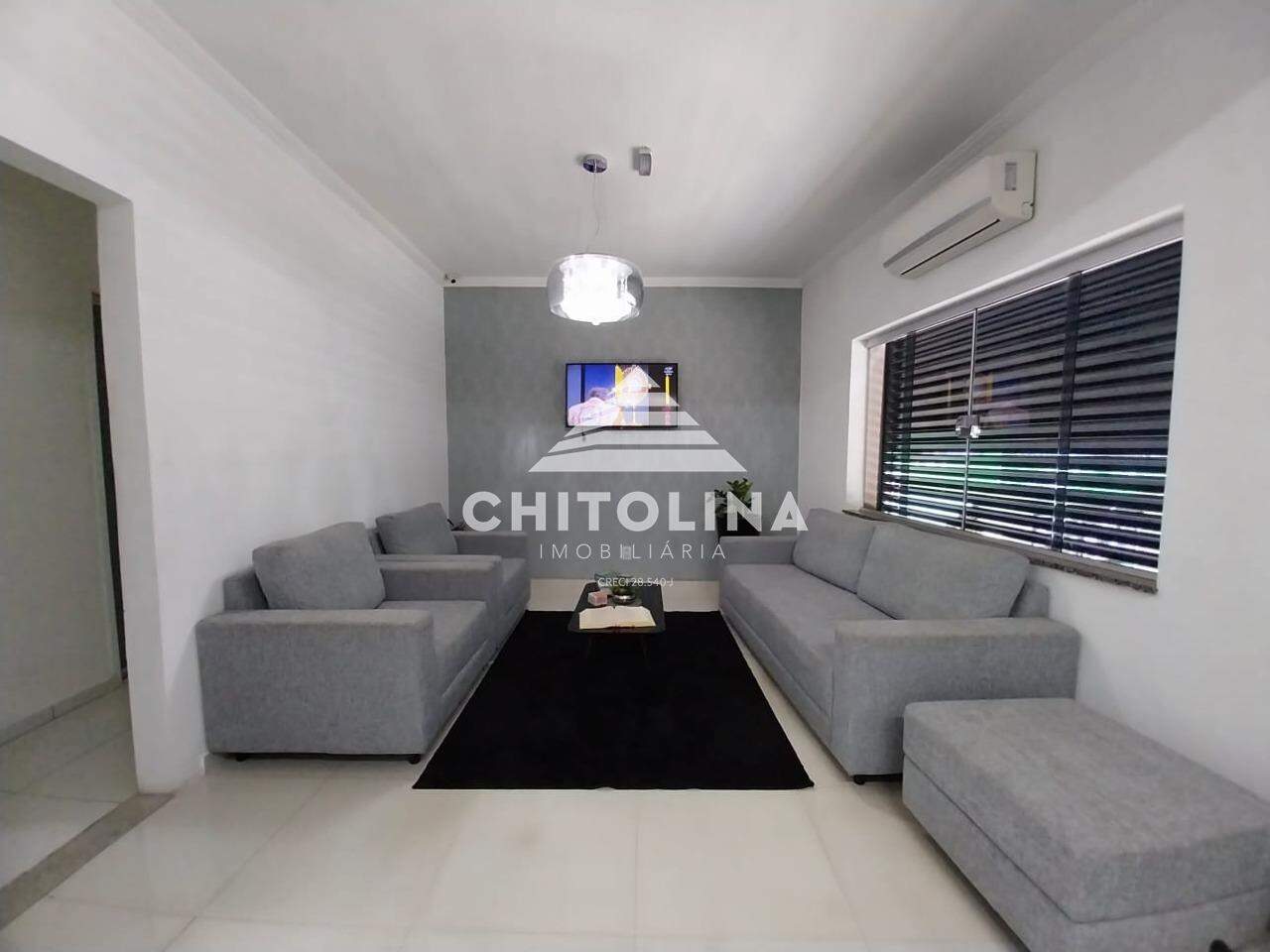 Casa comercial à venda no Centro: 