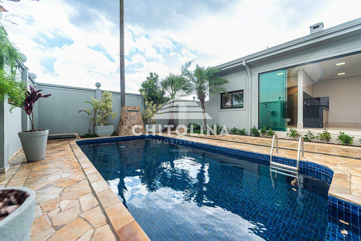 Casa em condomínio à venda no Jardim Marabá: 