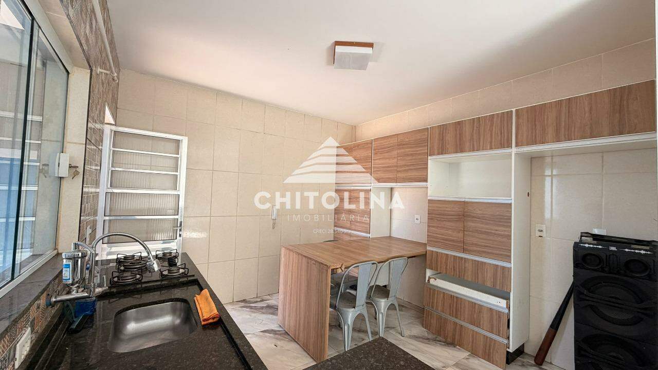 Casa à venda no Bosque dos Pinheiros: 