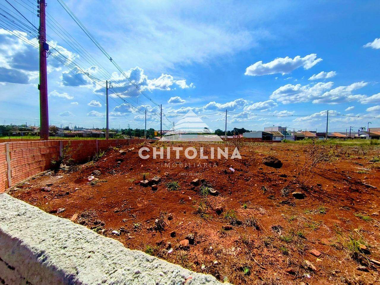 Terreno à venda no Vila Carolina: 