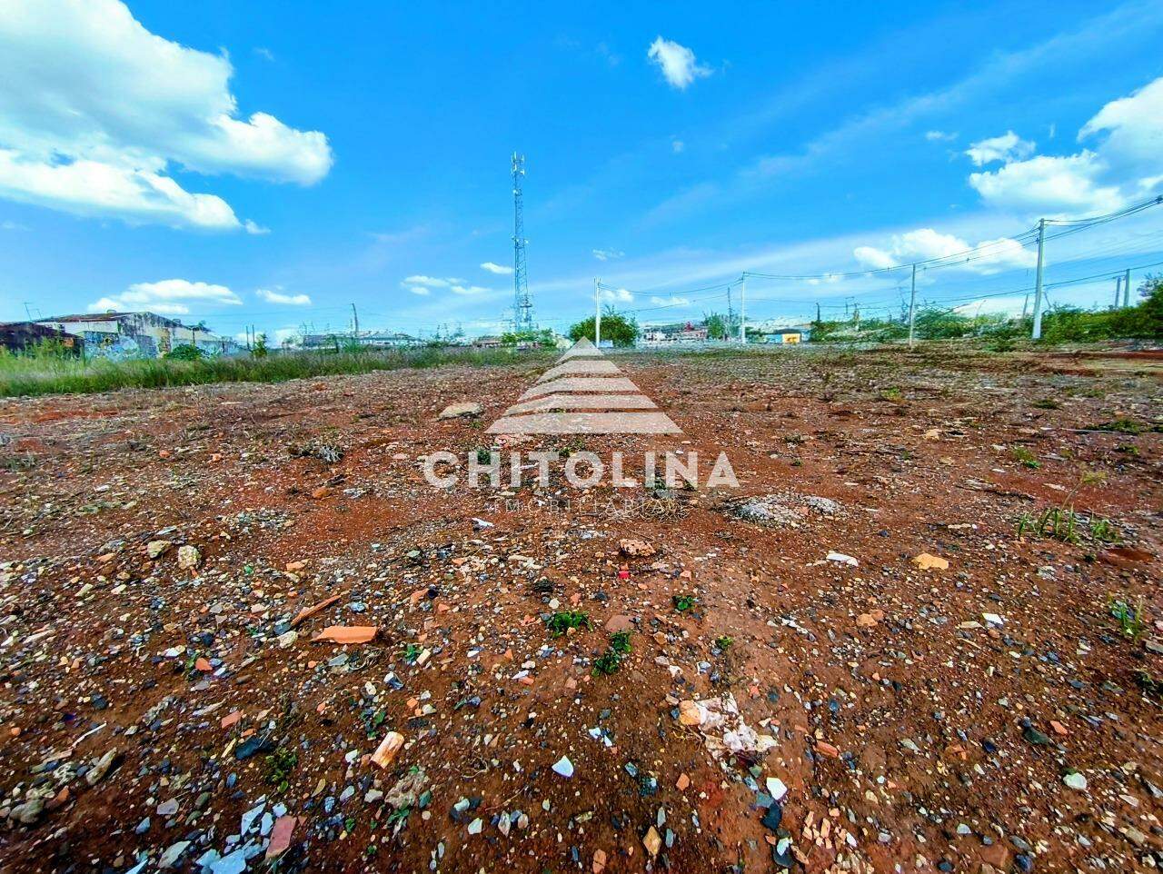 Terreno à venda no Vila Carolina: 