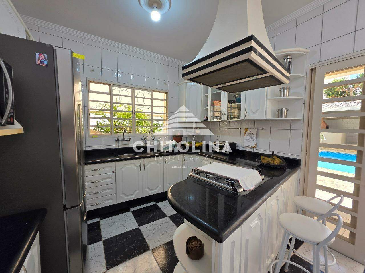 Casa em condomínio à venda no Terras de Santo Antônio: 