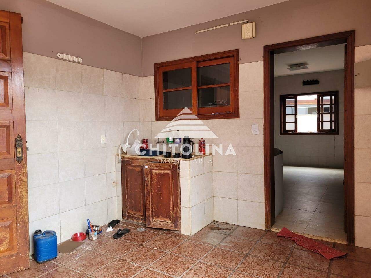 Casa à venda no Jardim Shangrilá: 