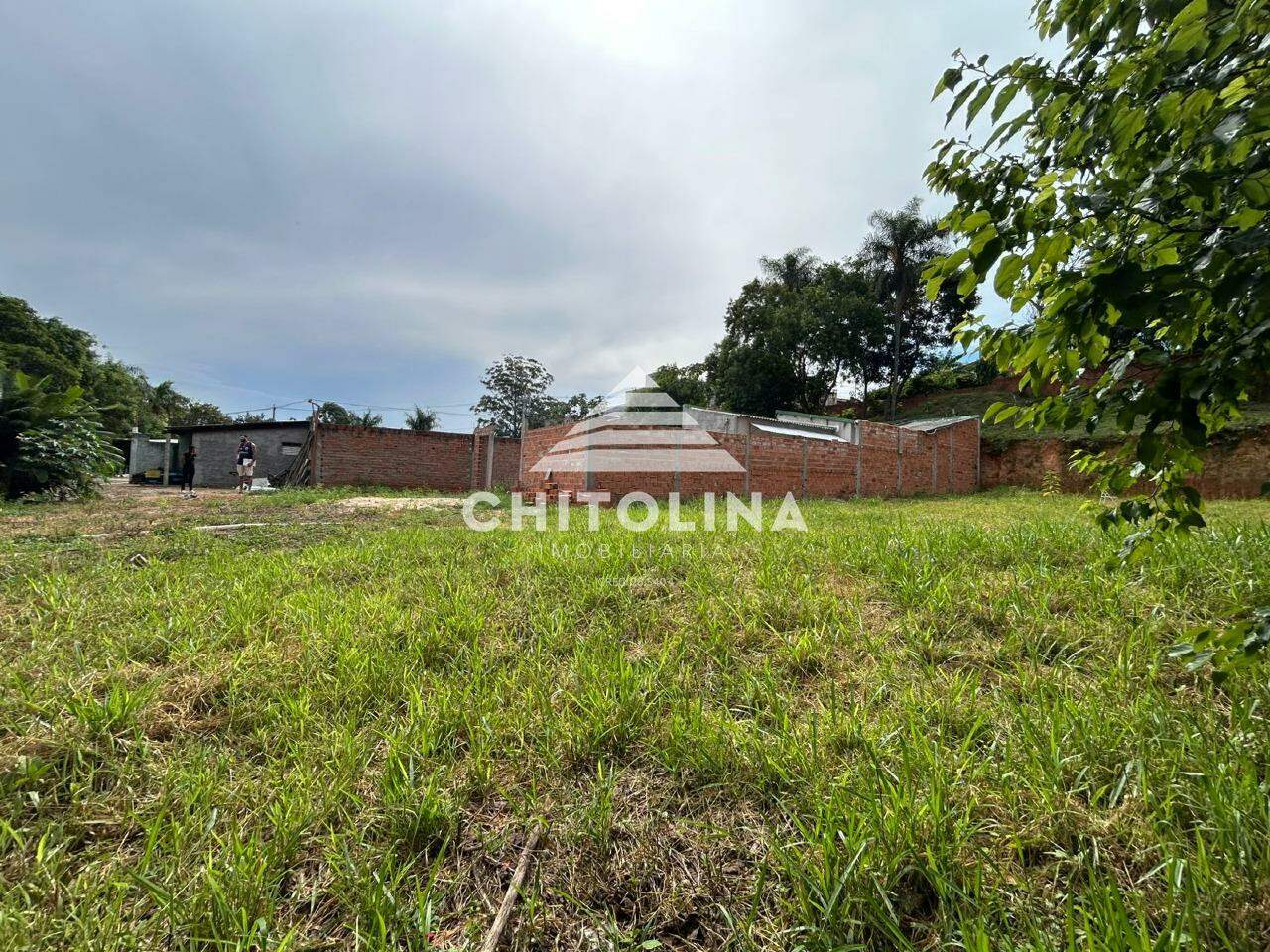 Área à venda no Jardim Itália: 