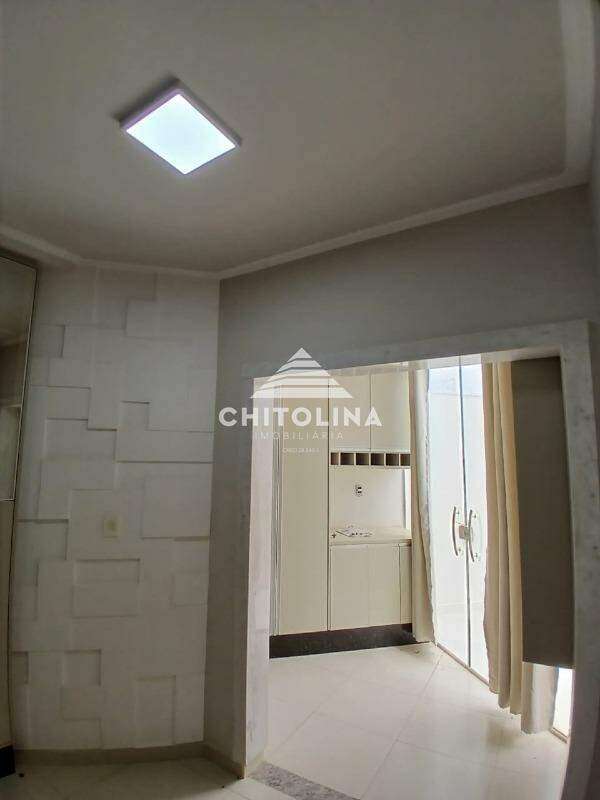 Apartamento Garden à venda no Vila La Brunetti: saida p quintal