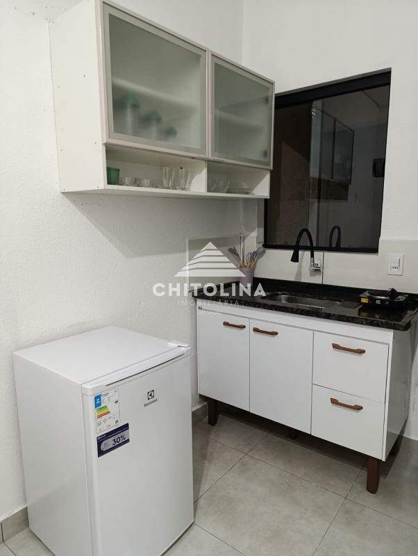 Kitnet para aluguel no Vila La Brunetti: 