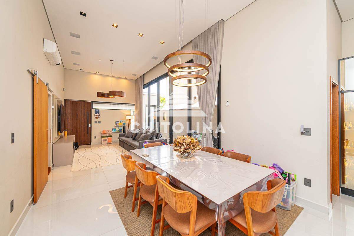 Casa em condomínio à venda no Ouroville: 