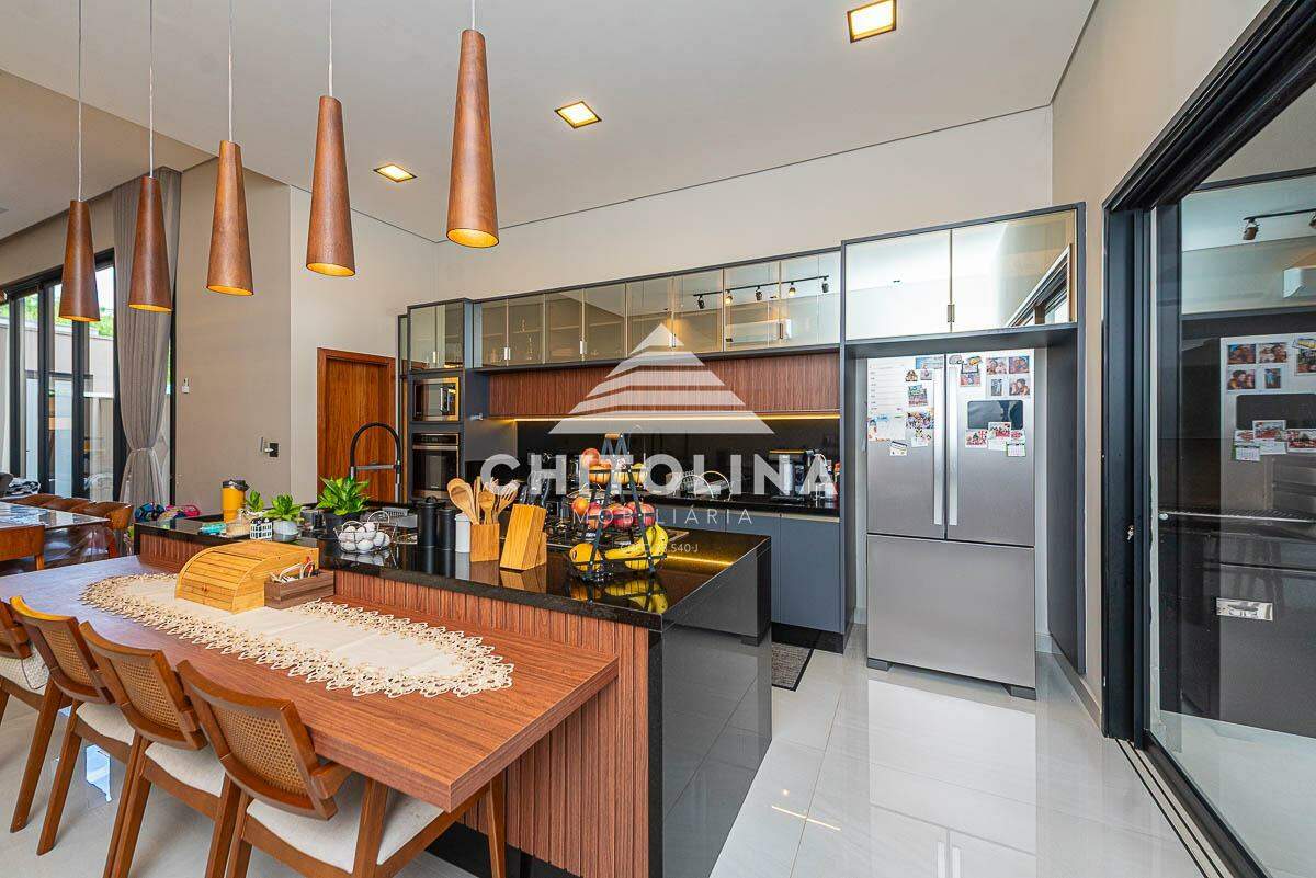 Casa em condomínio à venda no Ouroville: 