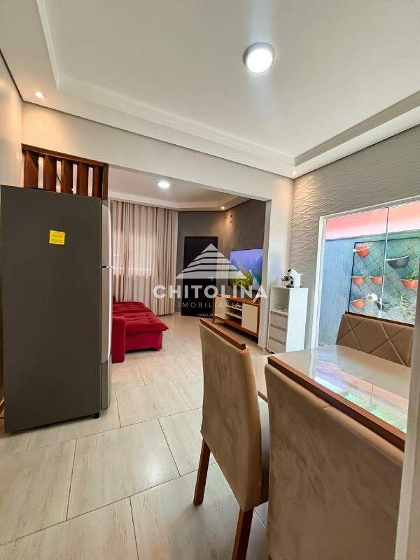 Casa à venda no Jardim Leonel: 