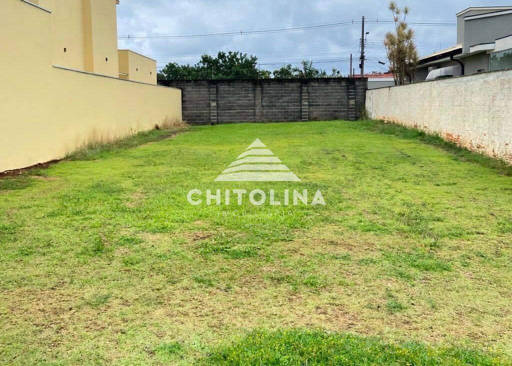 Terreno à venda no Jardim Colombo: 